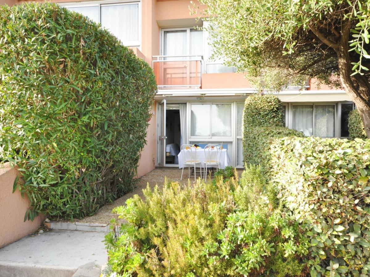 Apartment Les Jardins De La Mer-2 By Interhome Cavalaire-sur-Mer Bagian luar foto