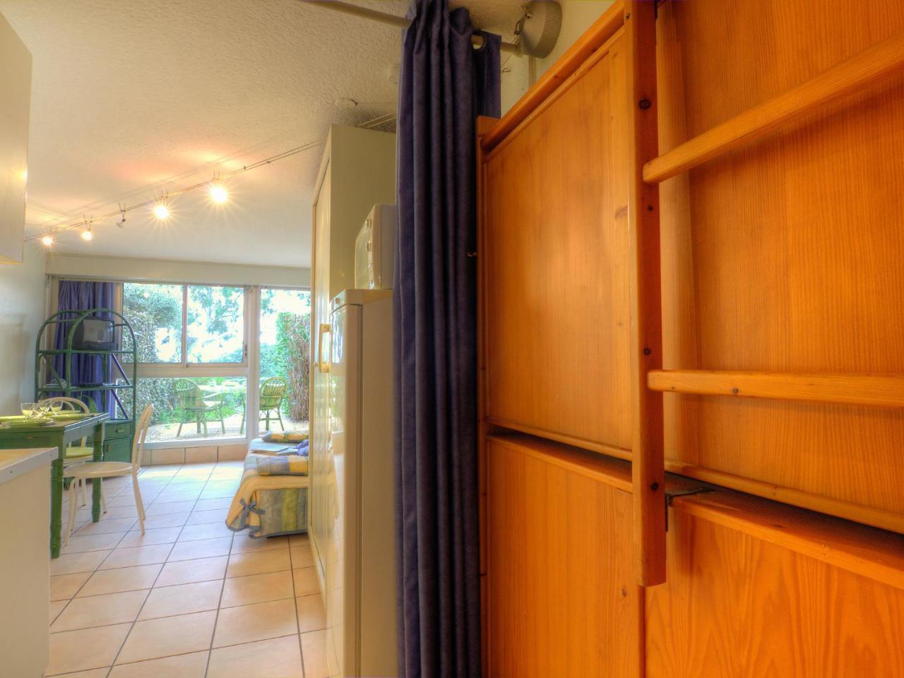 Apartment Les Jardins De La Mer-2 By Interhome Cavalaire-sur-Mer Bagian luar foto