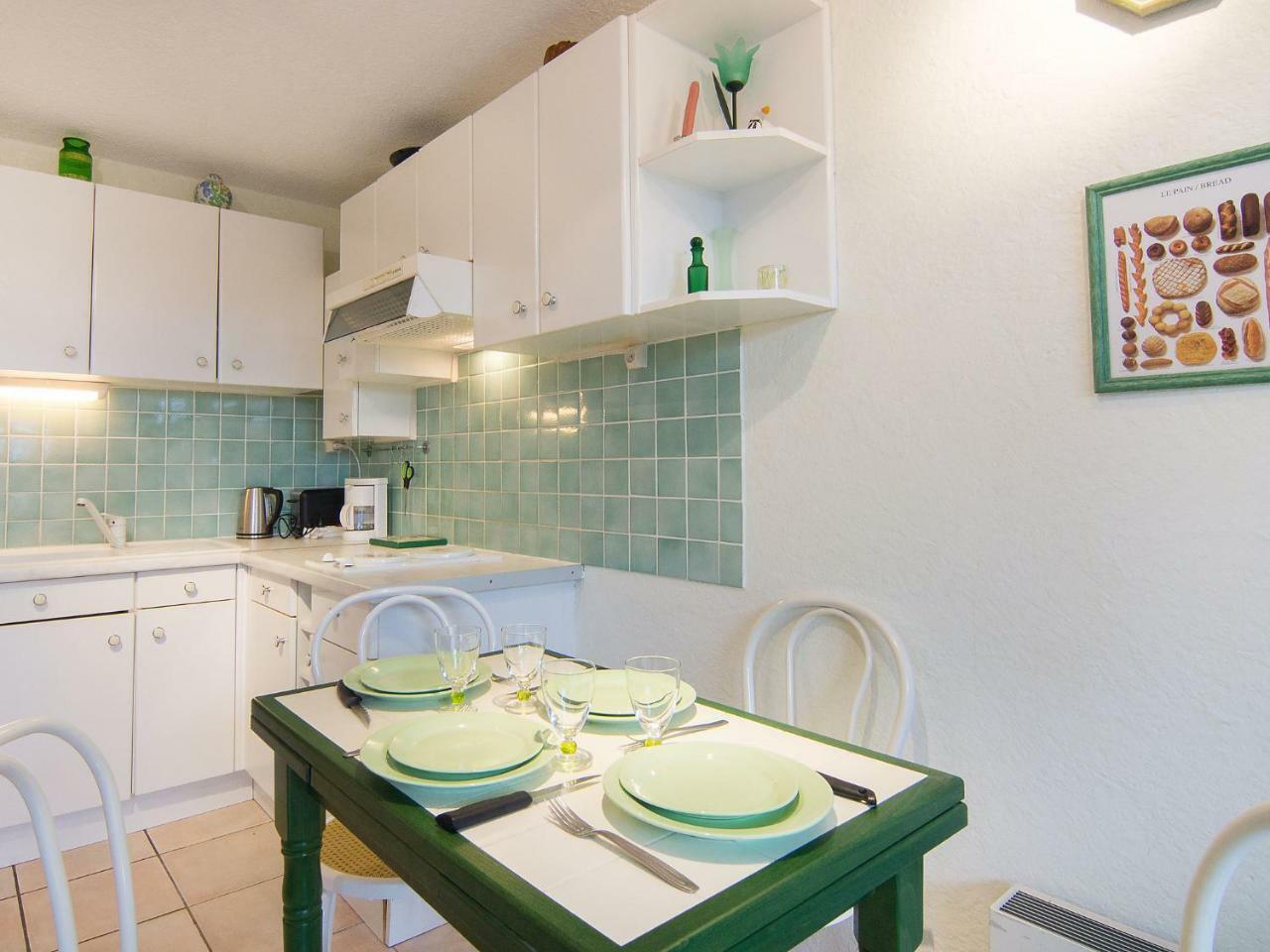 Apartment Les Jardins De La Mer-2 By Interhome Cavalaire-sur-Mer Bagian luar foto