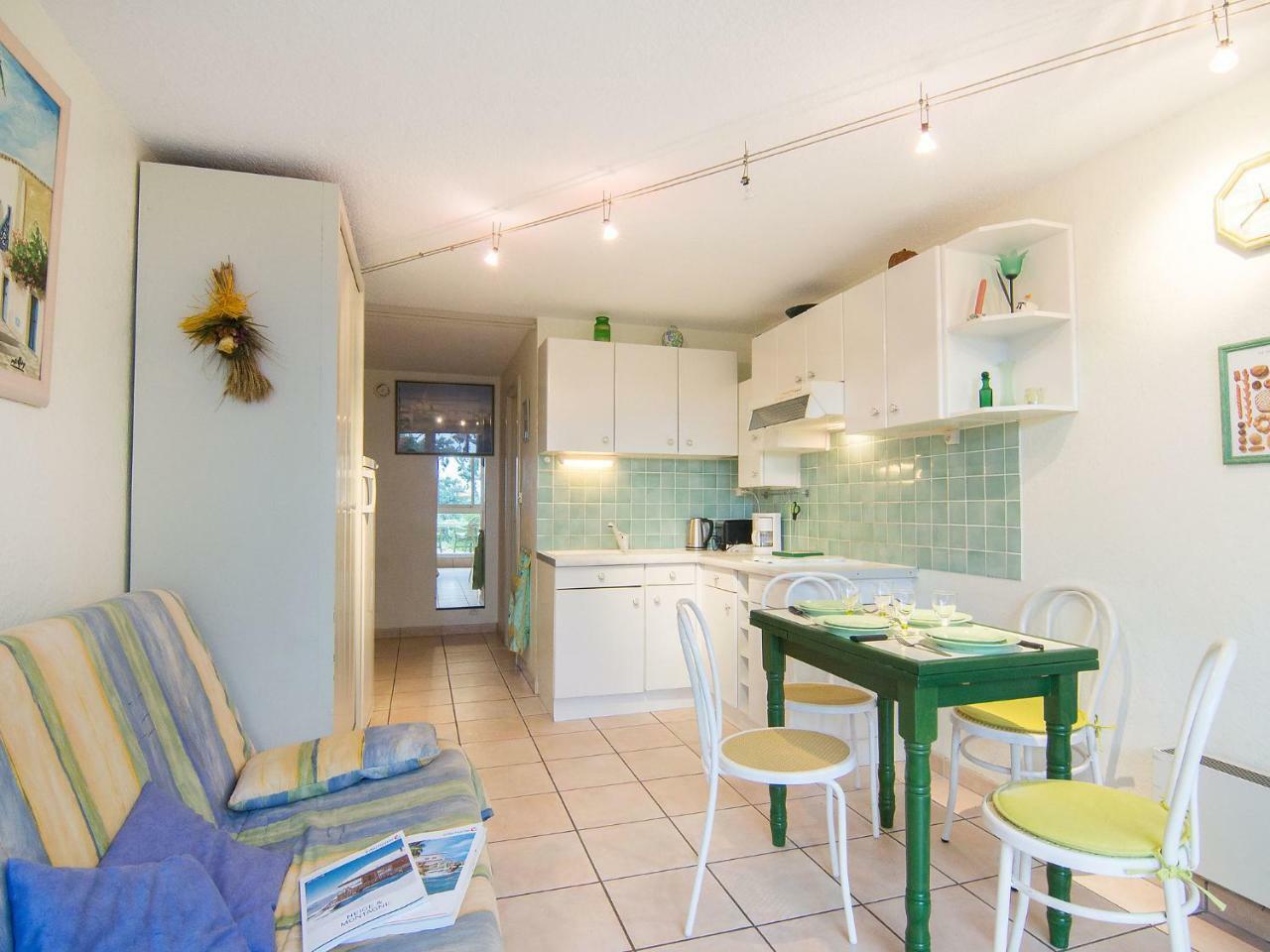 Apartment Les Jardins De La Mer-2 By Interhome Cavalaire-sur-Mer Bagian luar foto